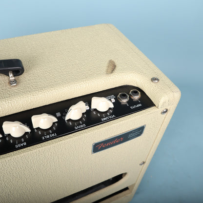 Fender Hot Rod Deluxe III Limited Edition Cream 40W 1x12 Tube Combo