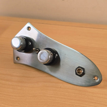 920D Custom Concentric Jazz Bass Control Plate with Toggle and Sozo Cap