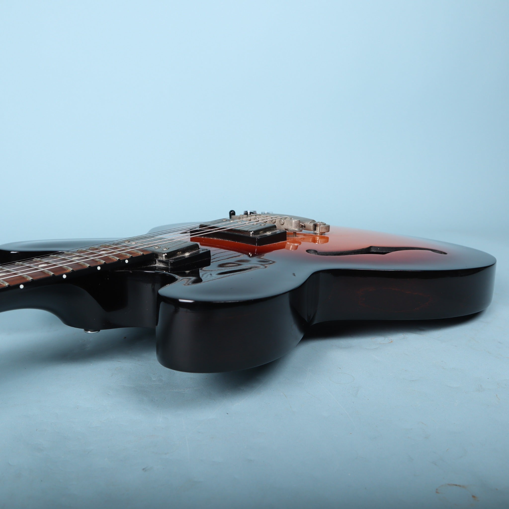 Gibson ES-335 Sunburst 2015 Semi-Hollow Electric Guitar – GuitarFinds