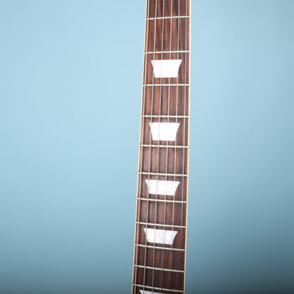 Bound rosewood fretboard with trapezoid inlays on a Gibson Les Paul