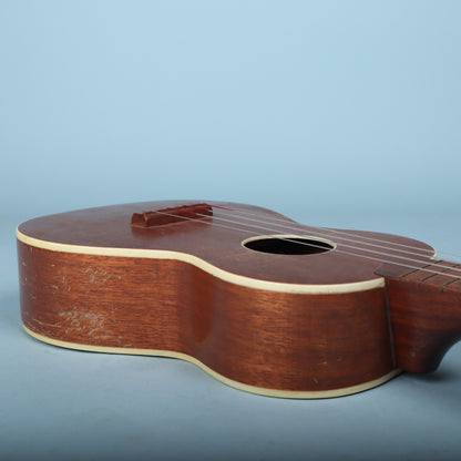 Vintage Harmony soprano ukulele Made In Chicago, US Mahogany 12 Fret