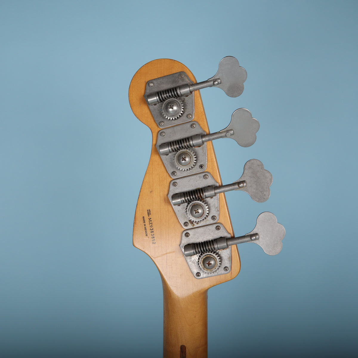Back of the headstock showing vintage reverse open-gear tuners and Mexico MZ9 serial number.