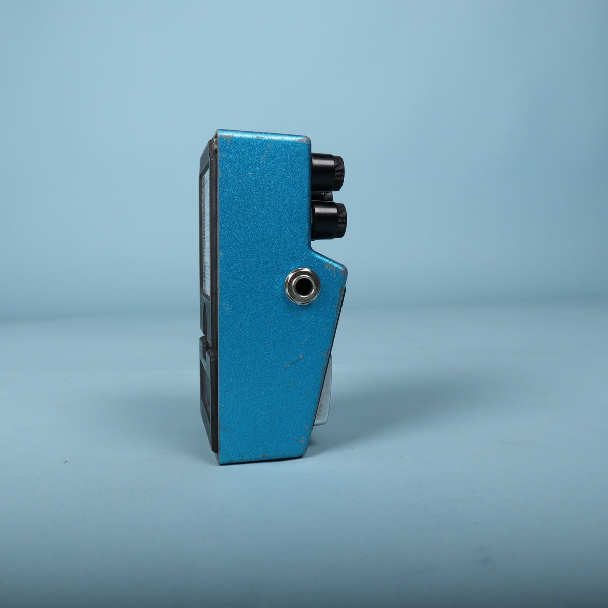 Right profile view showing the audio input jack of the Ibanez SM9 Super Metal