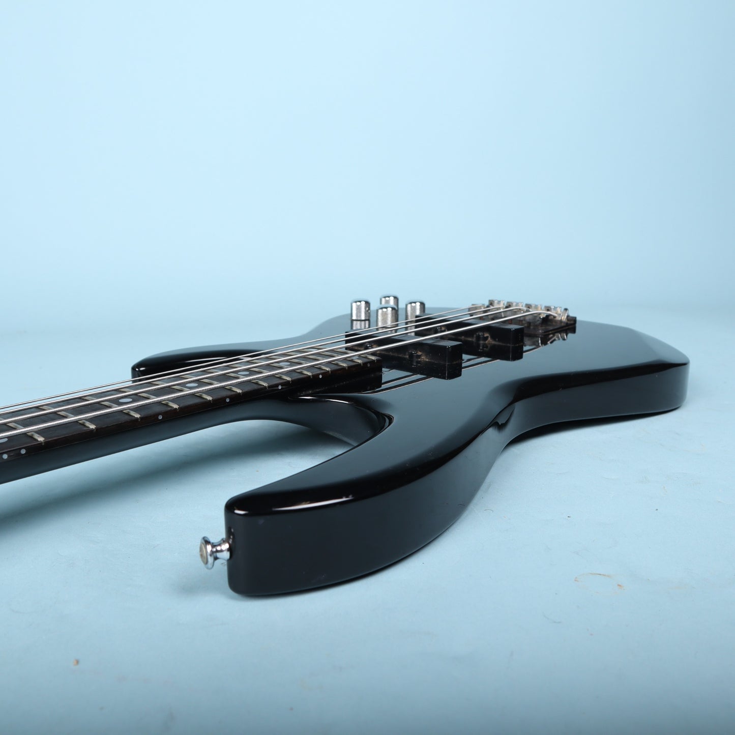 1996 Carvin LB70 Neck-Through Active Bass Black