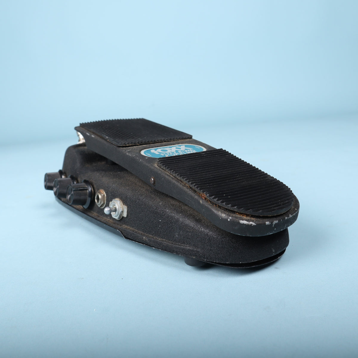 Rear angle view of the Foxx Fuzz & Wa & Volume pedal enclosure