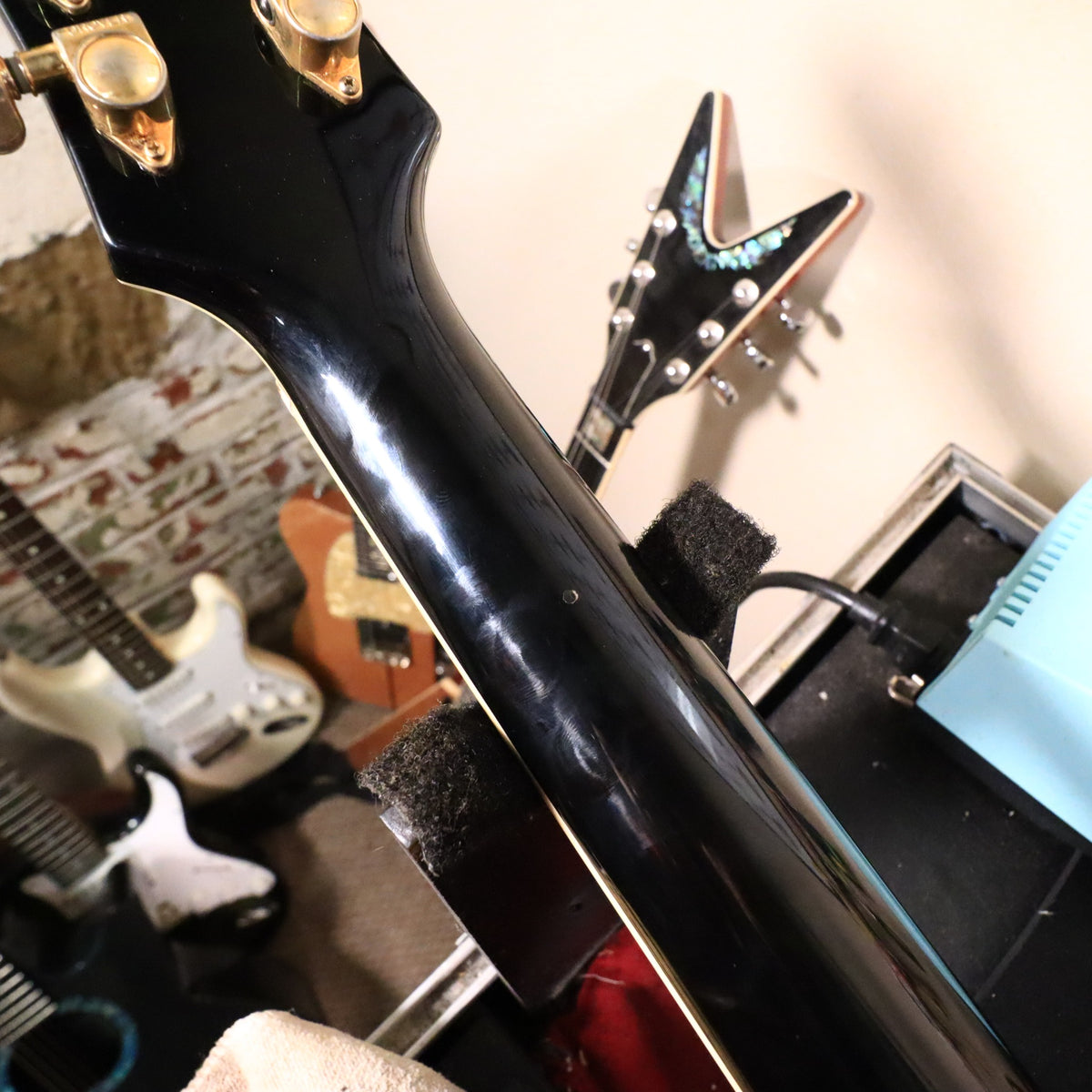2005 Epiphone by Gibson Les Paul Custom Black Beauty