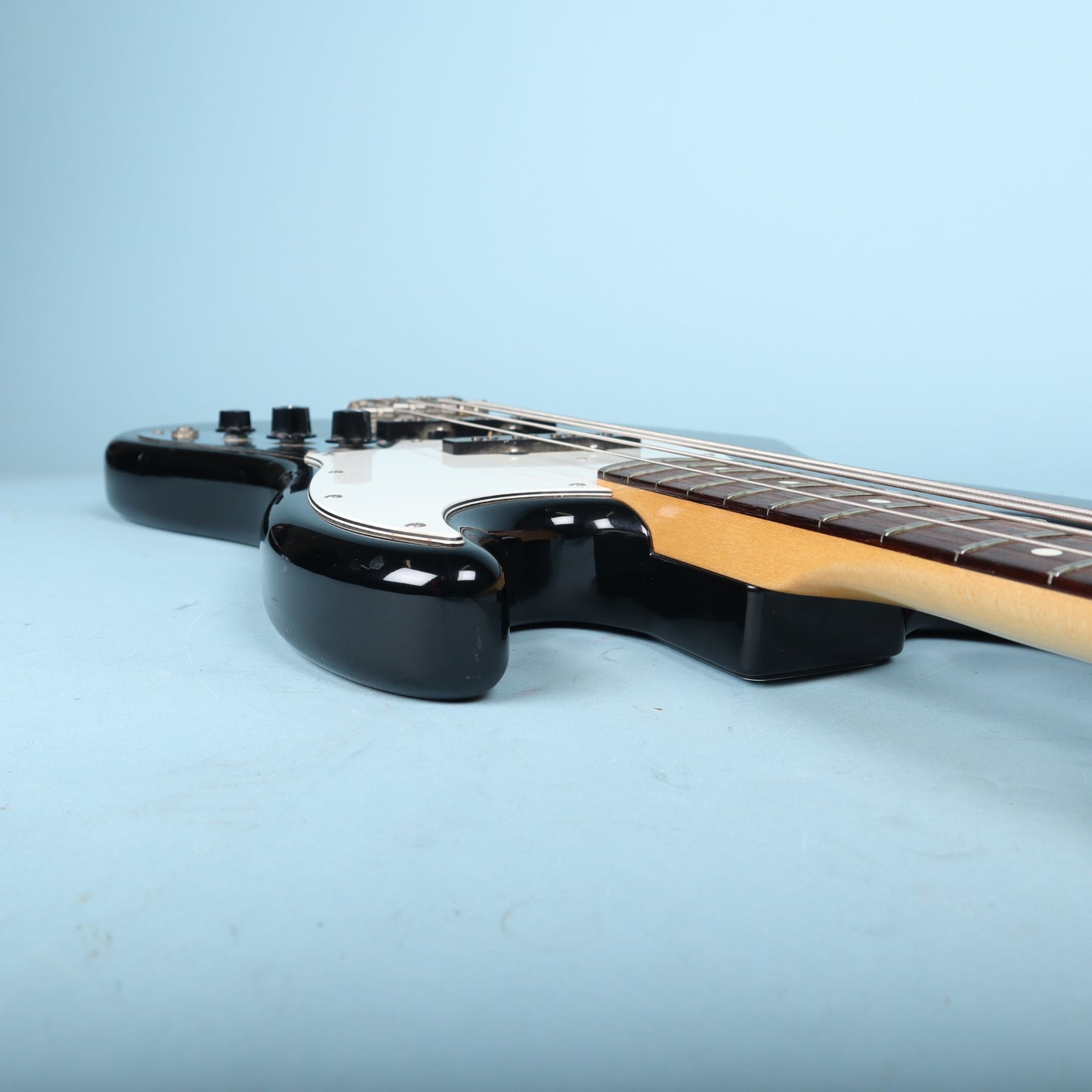 1986 Fender Jazz Bass Made in Japan Black Rosewood Fretboard