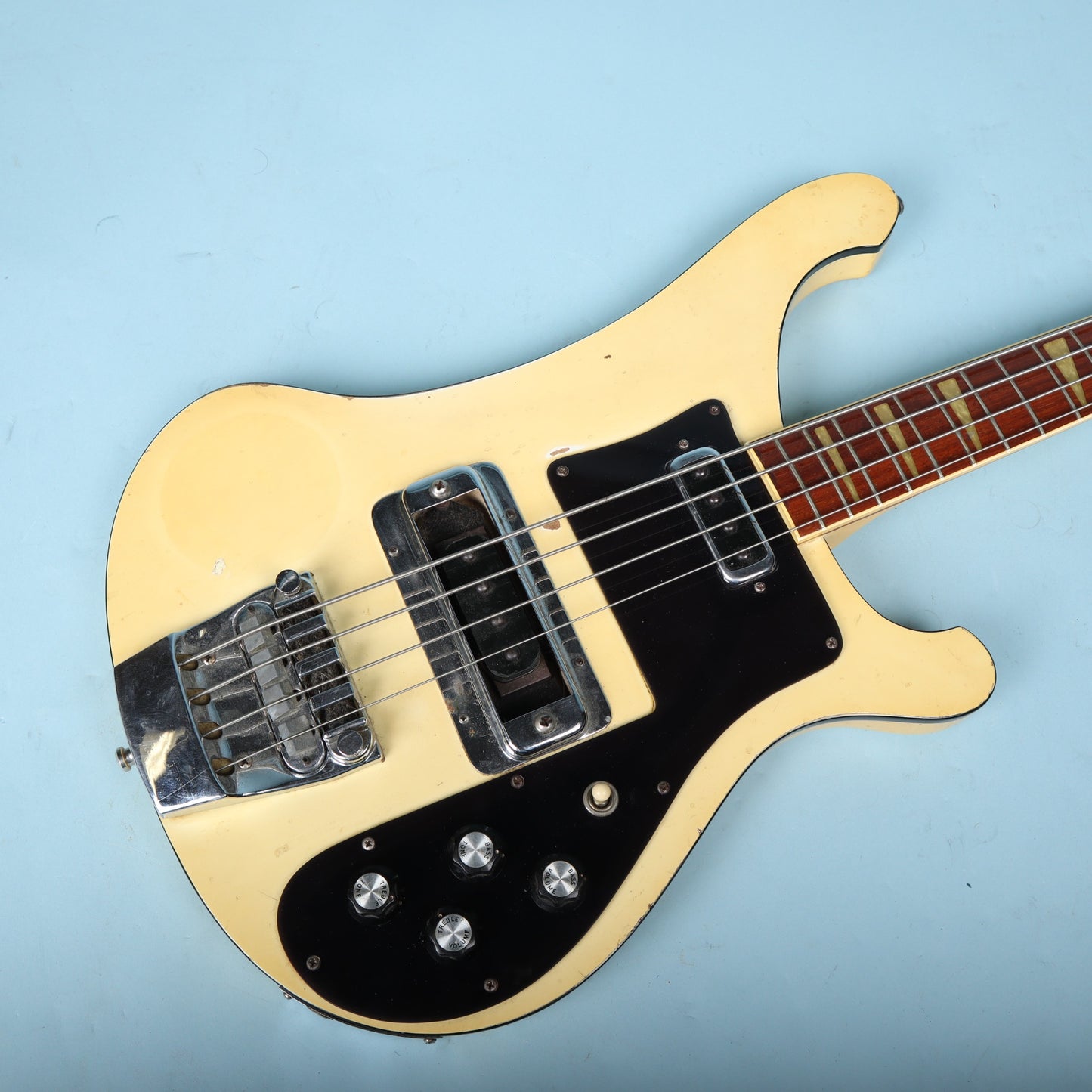 Rickenbacker 4001 Bass Guitar White 1974 Road Worn