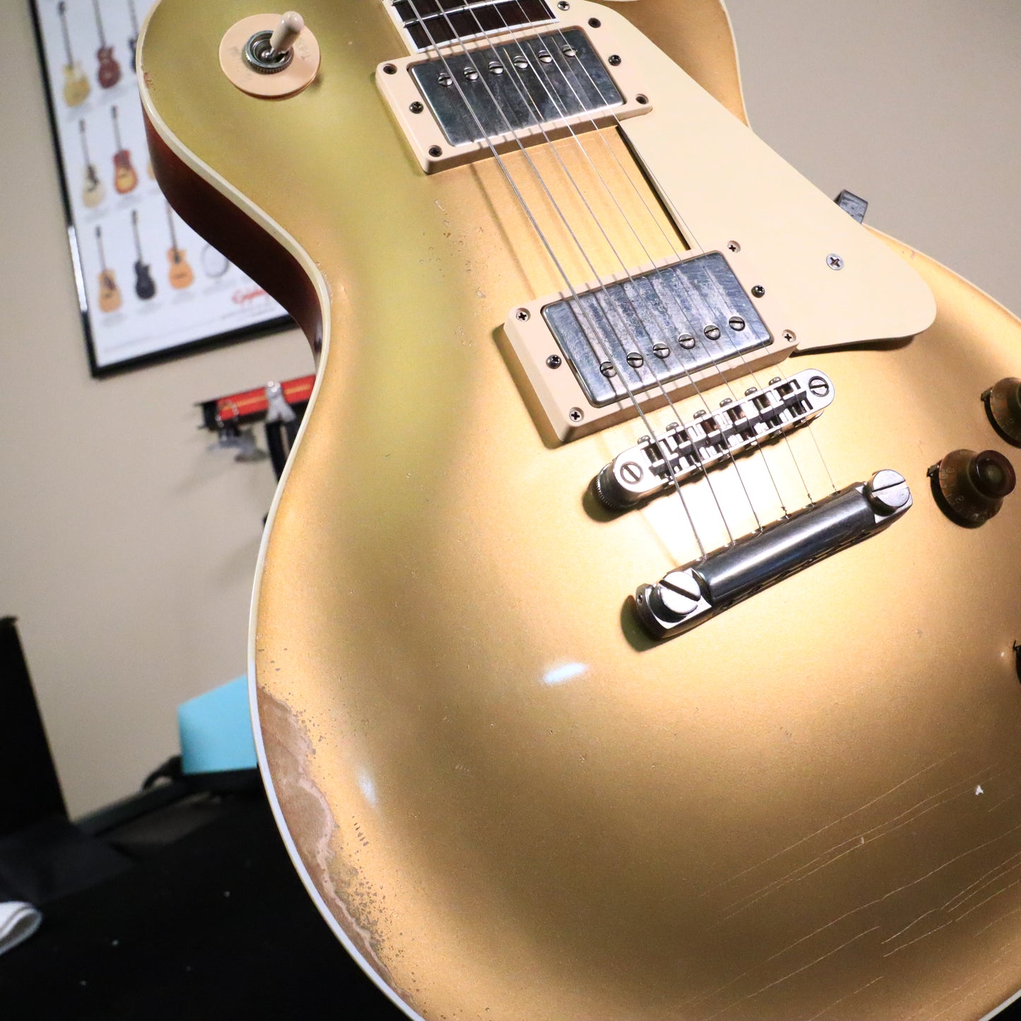 Rock N Roll Relics Heartbreaker Goldtop Heavy Relic Electric Guitar