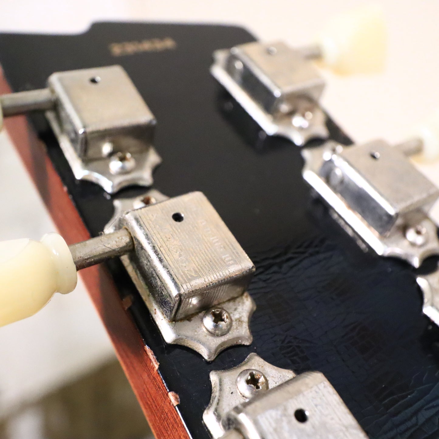 Rock N Roll Relics Heartbreaker Goldtop Heavy Relic Electric Guitar