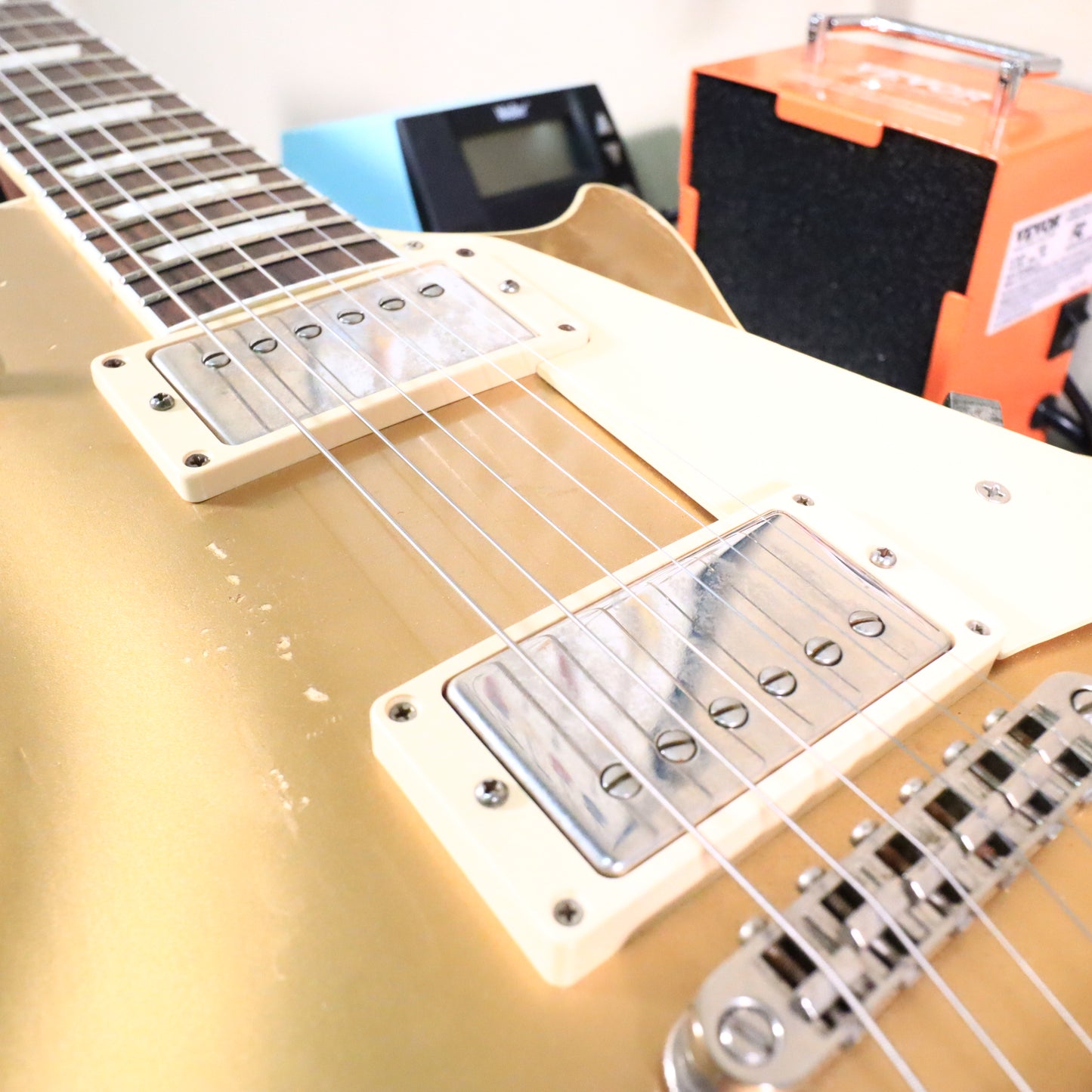 Rock N Roll Relics Heartbreaker Goldtop Heavy Relic Electric Guitar