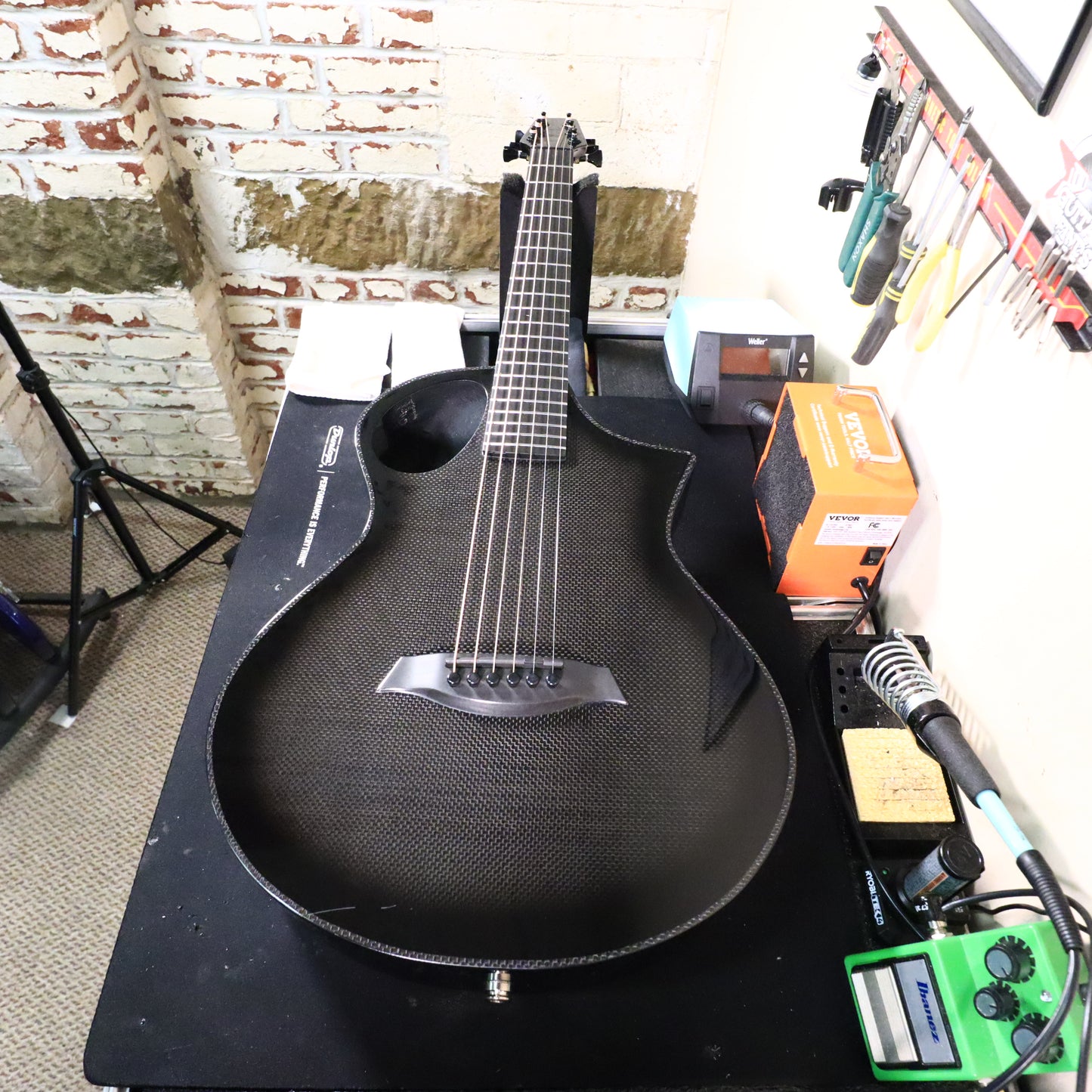 Composite Acoustics The Cargo Carbon Fiber Acoustic Guitar