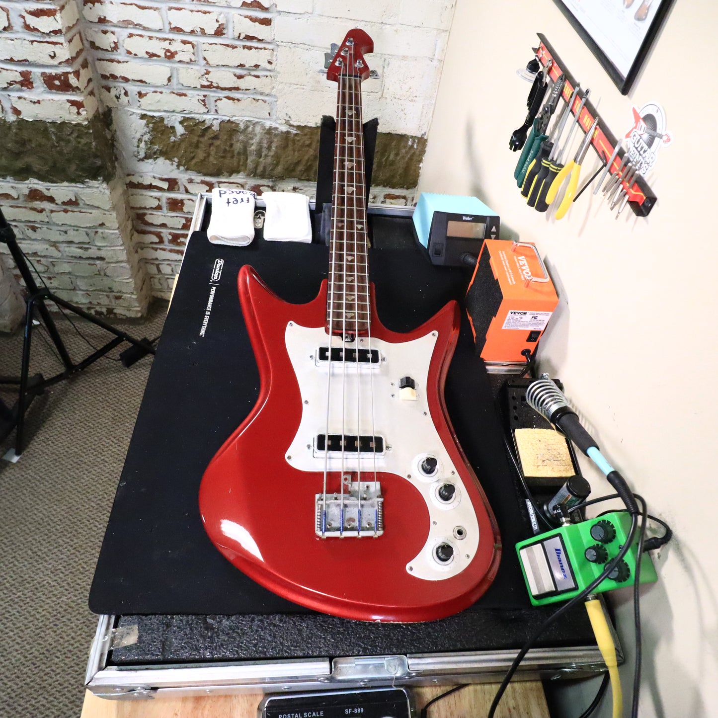 Teisco Shark Fin Short Scale KB-2 Bass Guitar