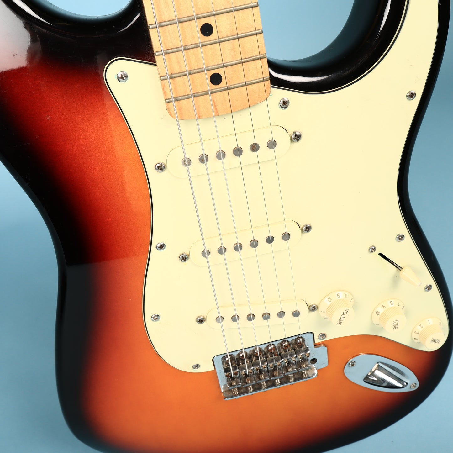 2004 Fender Stratocaster Standard Sunburst Mexico MIM Electric Guitar
