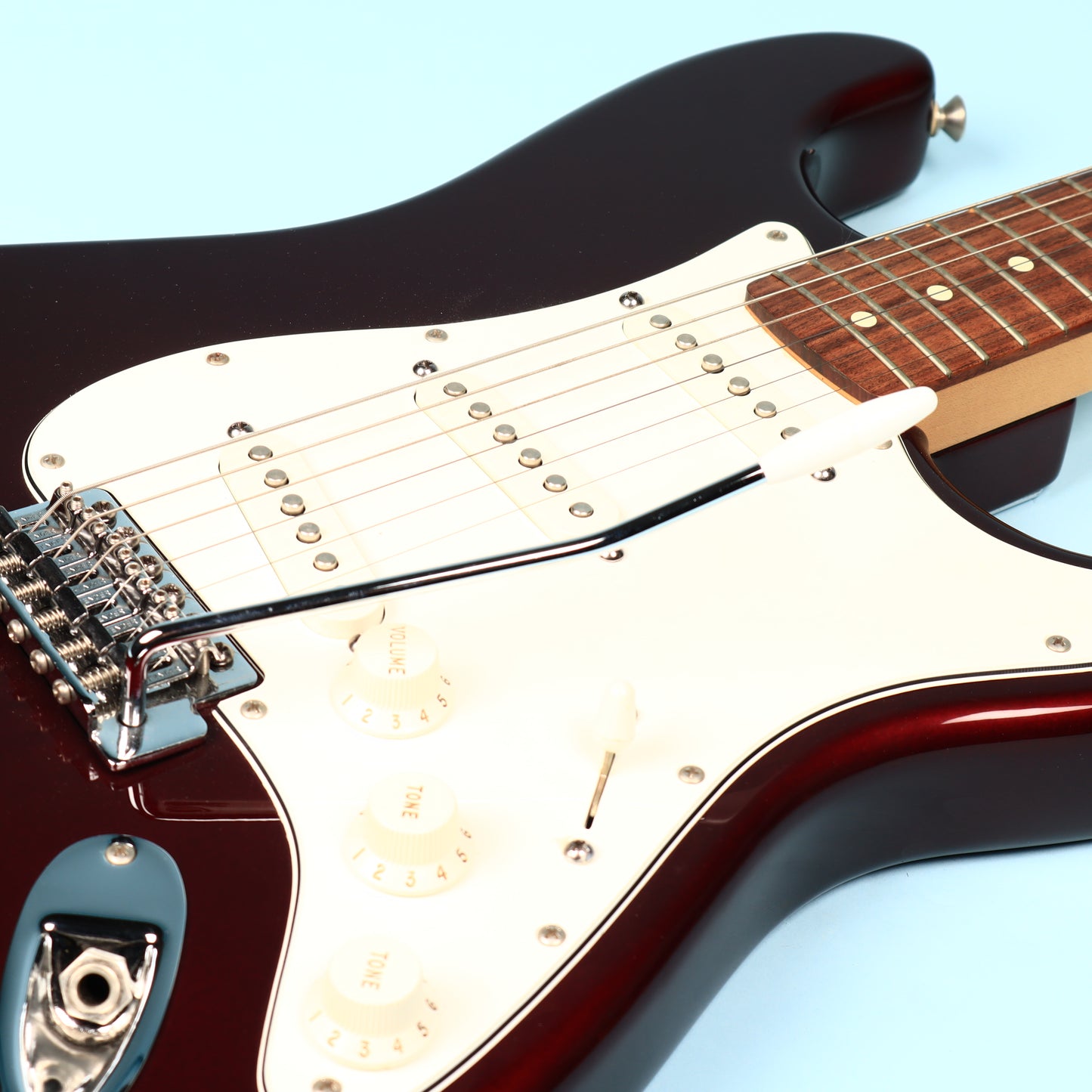 MIM Fender Stratocaster 2001 Electric Guitar Burgundy Mexico