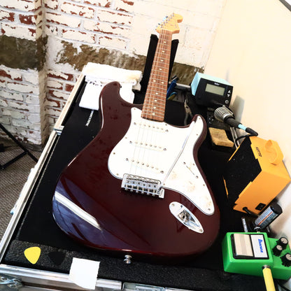 MIM Fender Stratocaster 2001 Electric Guitar Burgundy Mexico
