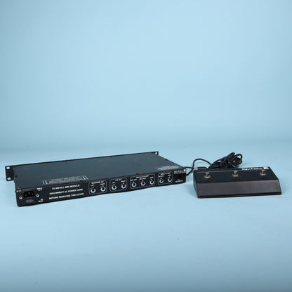 HUGHES & KETTNER Attax Rack MIDI Preamp + Footswitch