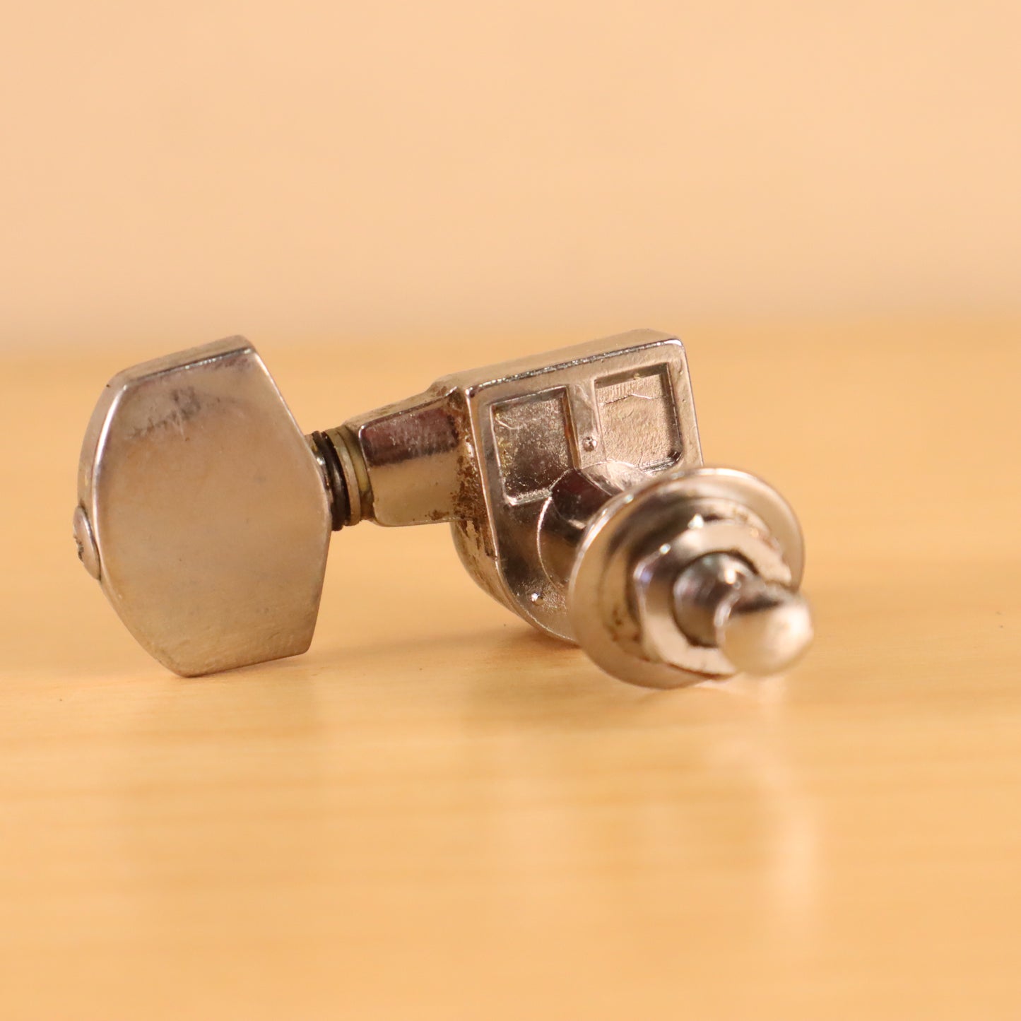 (1) 90-Degree Vintage Gotoh Japan Tuner