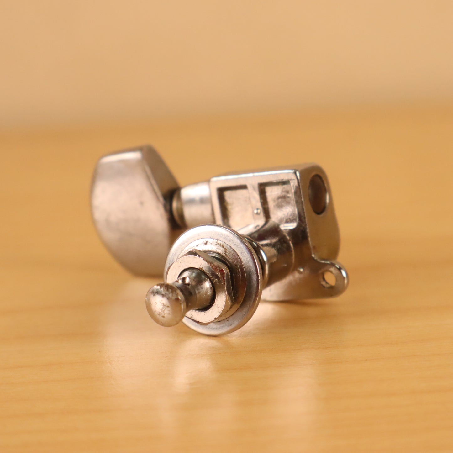 (1) 90-Degree Vintage Gotoh Japan Tuner