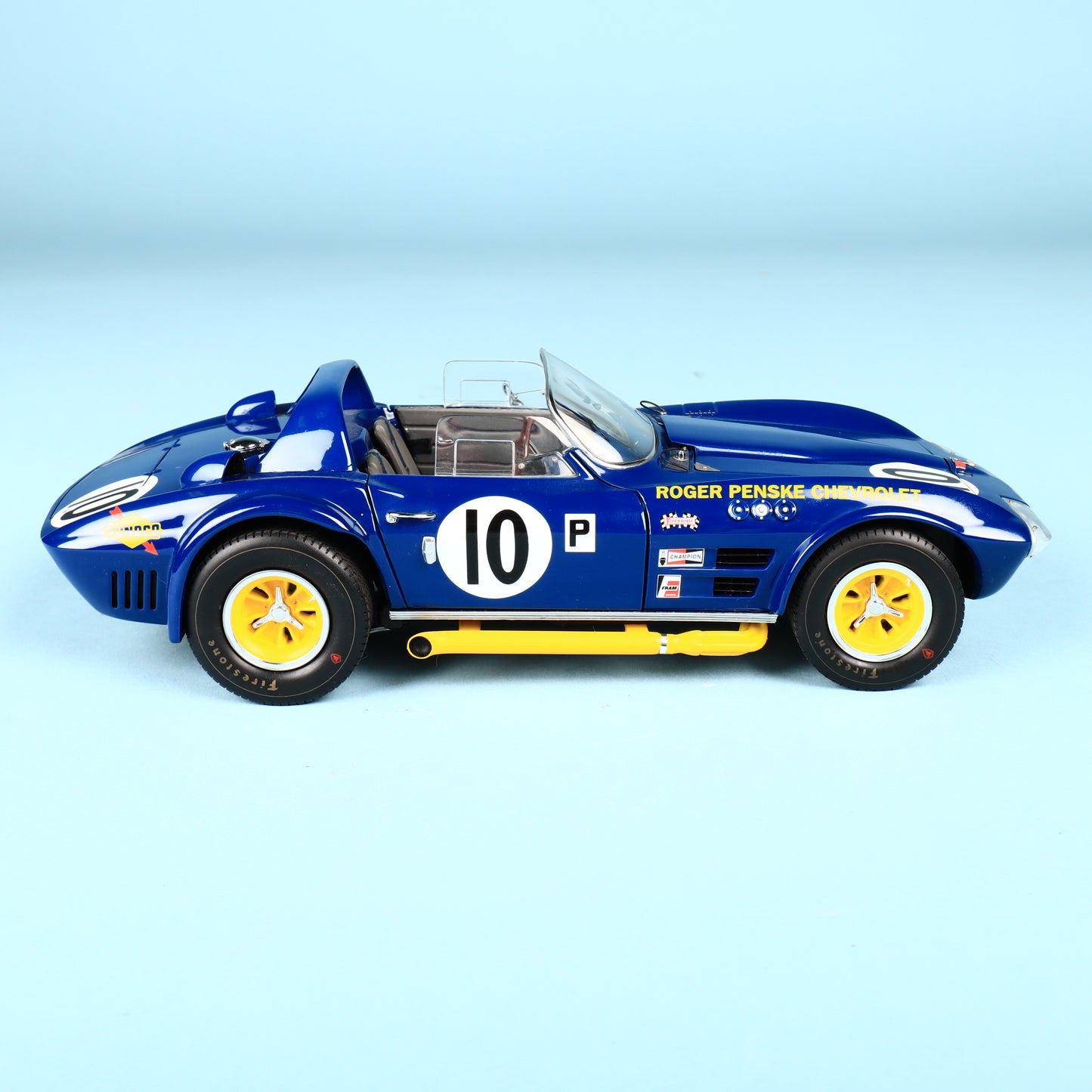Exoto 1/18 Scale Chevrolet Corvette Grand Sport #10 Blue Sunoco