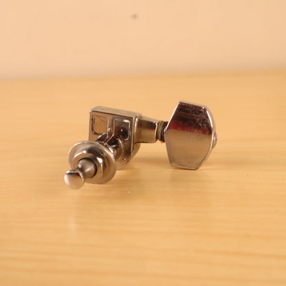 (1) 90-Degree Vintage Gotoh Japan Guitar Tuner (Treble Side)