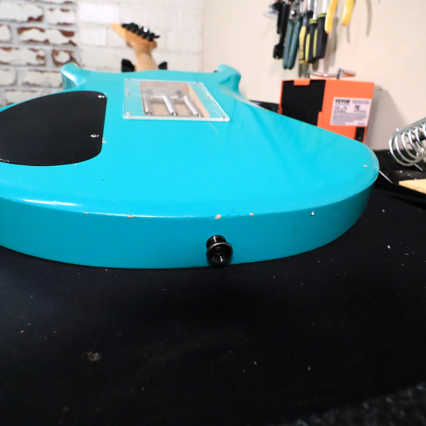 1989 Carvin Pearl Green DC-127 Electric Guitar