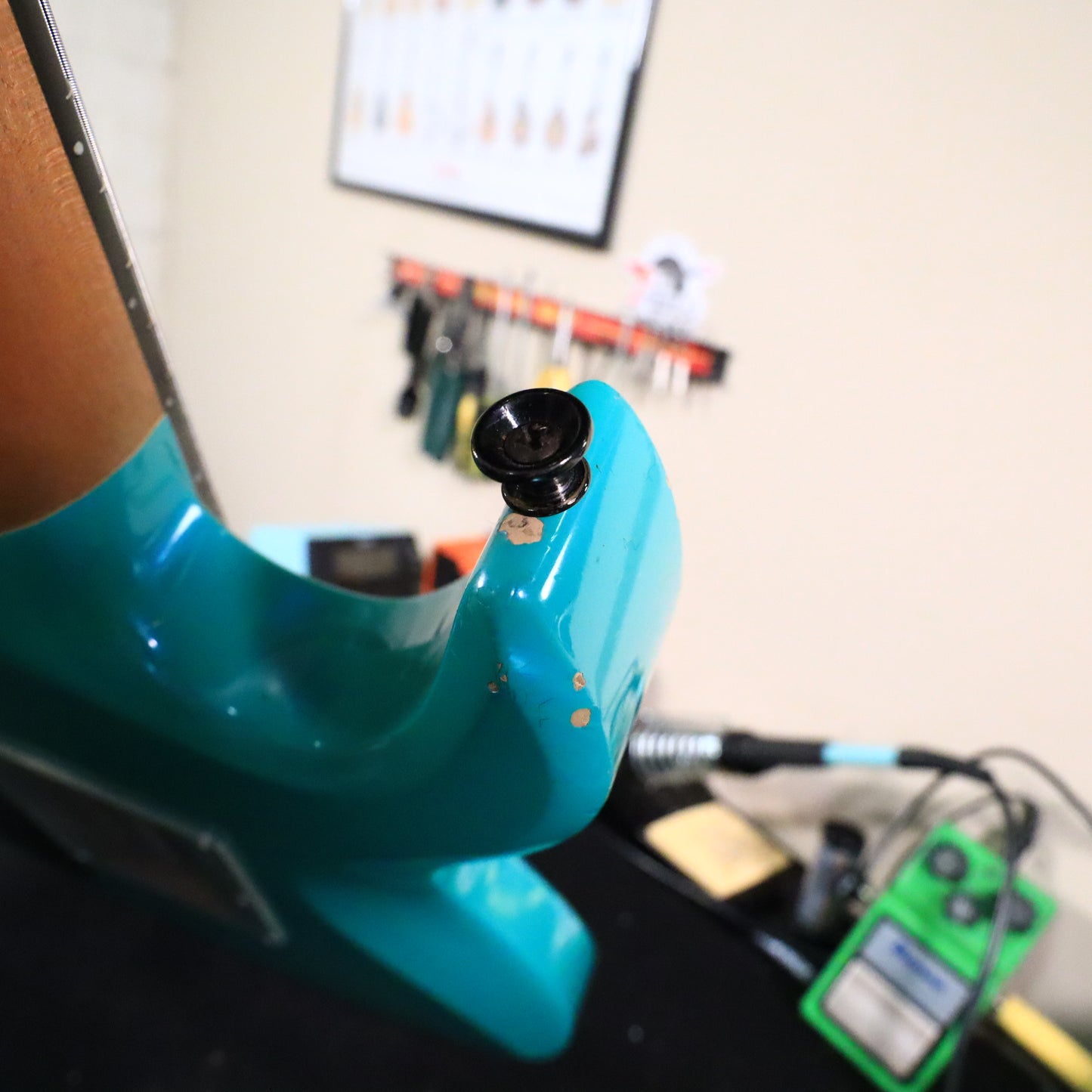 1989 Carvin Pearl Green DC-127 Electric Guitar