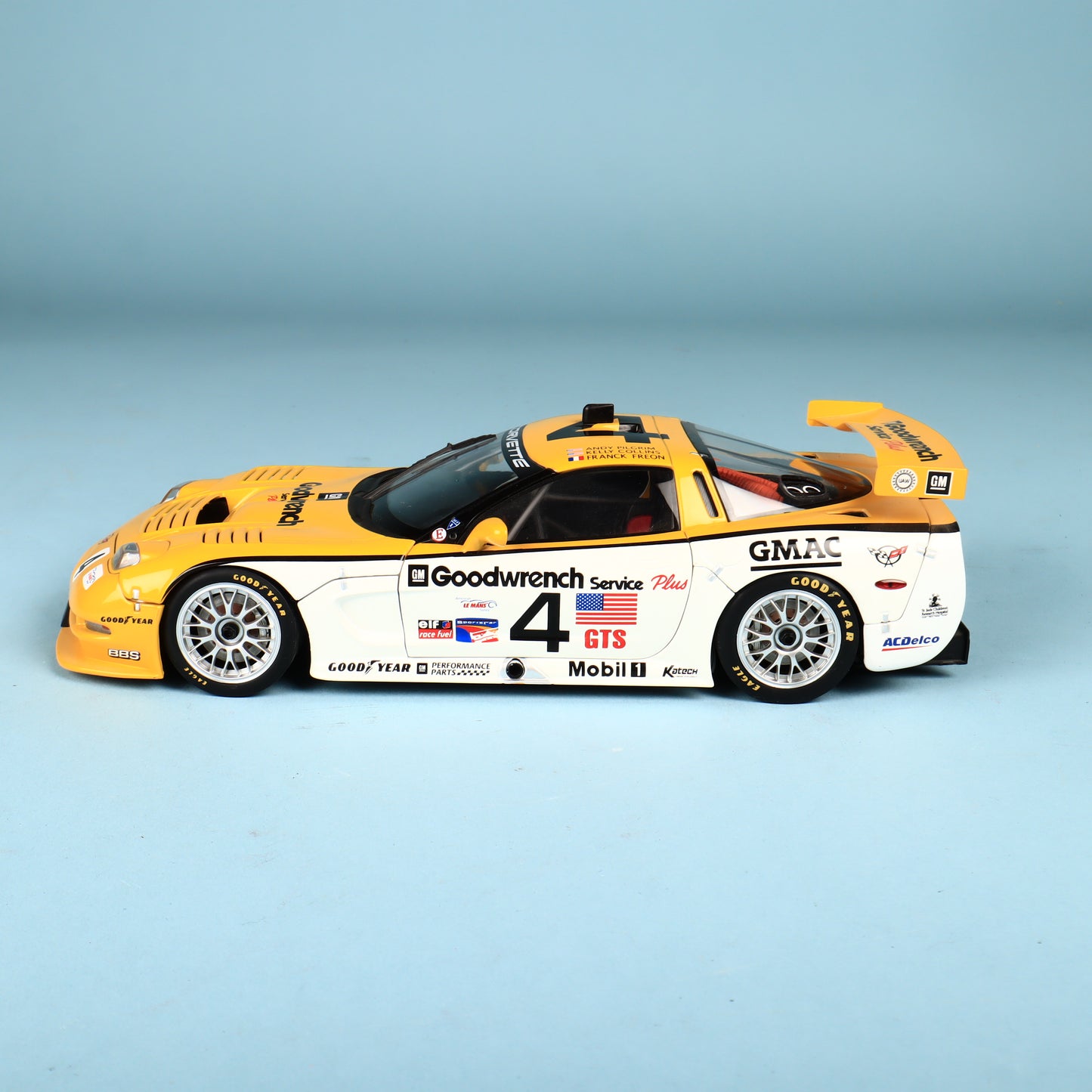 1/18 AUTOart 2004 24H Le Mans Class Winner Chevrolet Corvette C5R