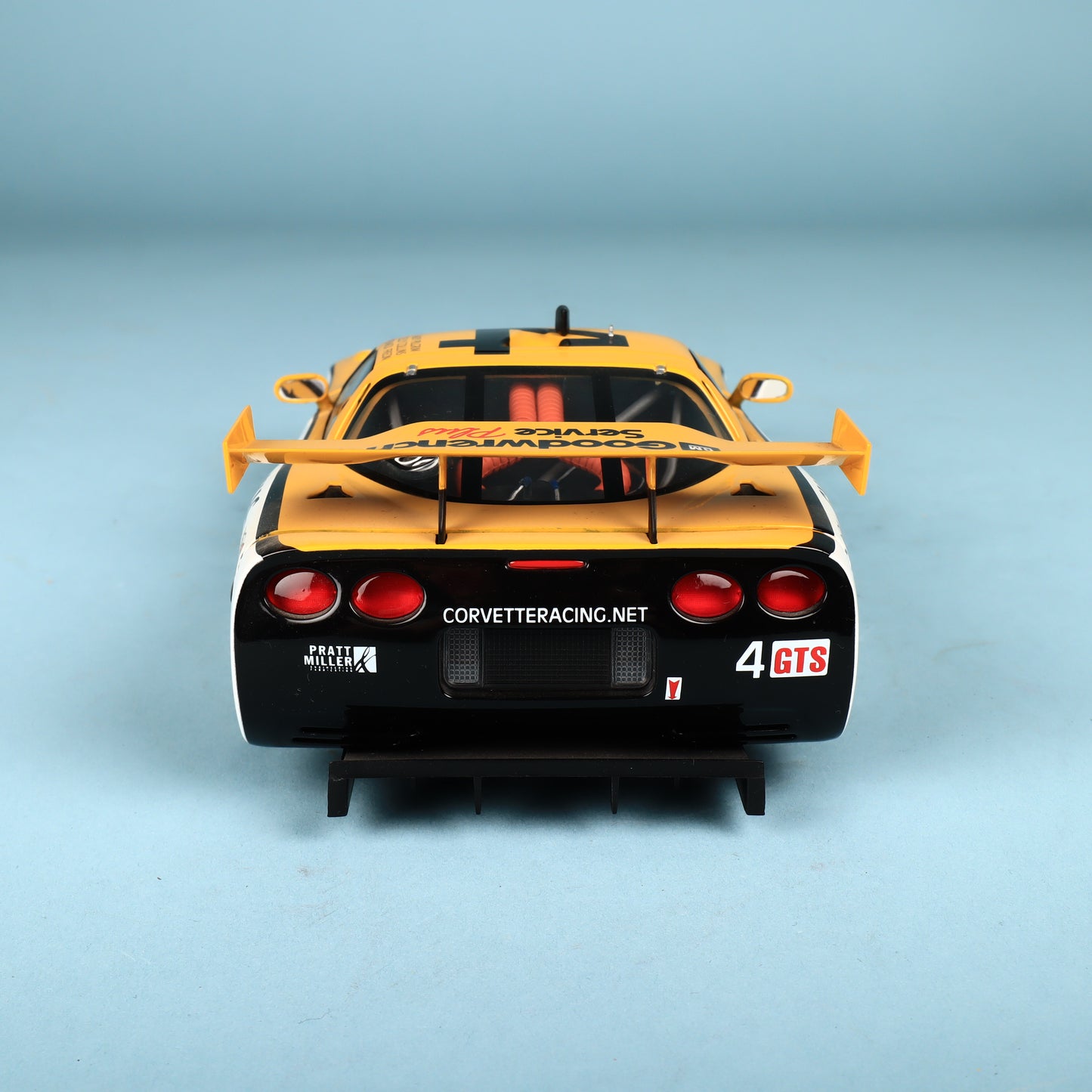 1/18 AUTOart 2004 24H Le Mans Class Winner Chevrolet Corvette C5R