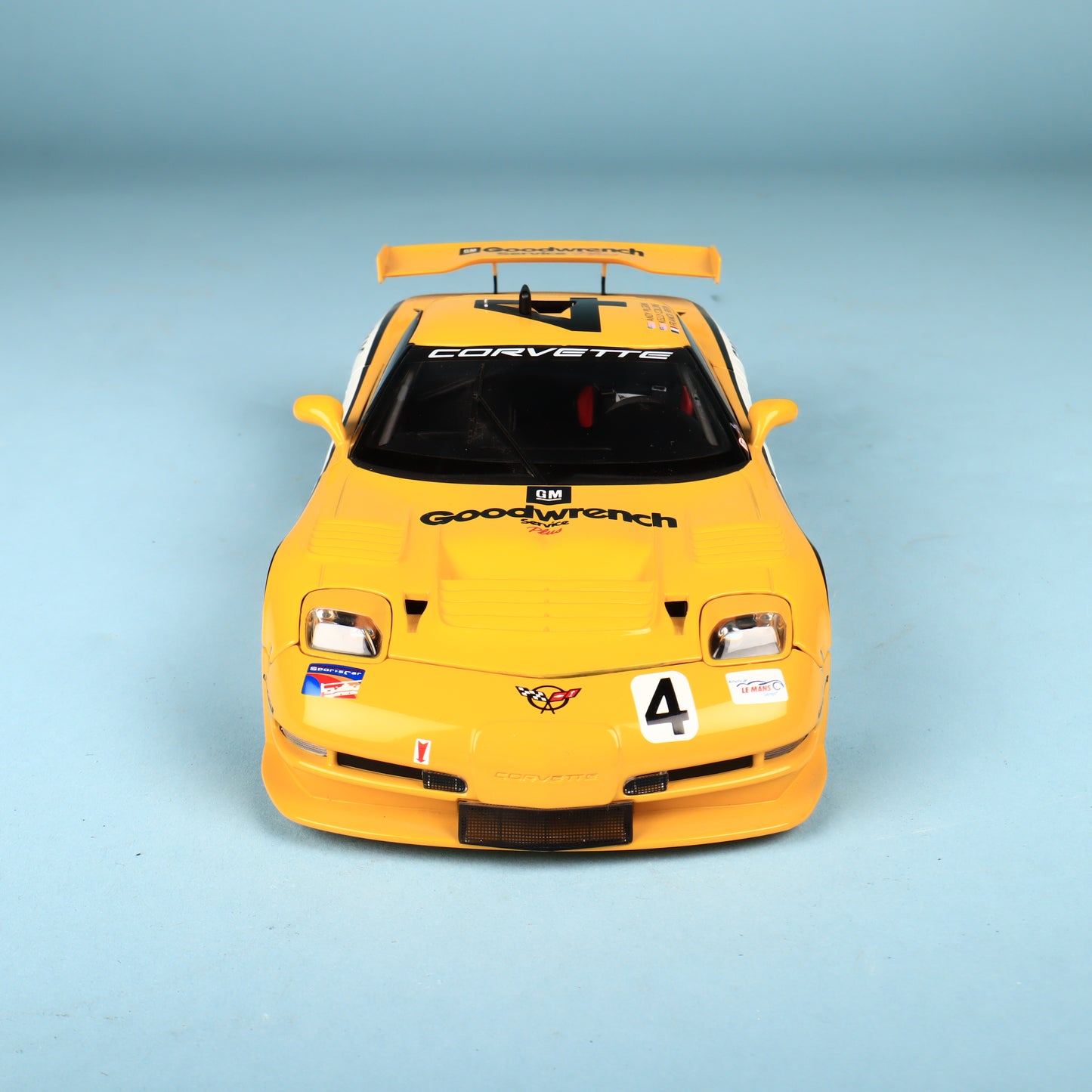 1/18 AUTOart 2004 24H Le Mans Class Winner Chevrolet Corvette C5R