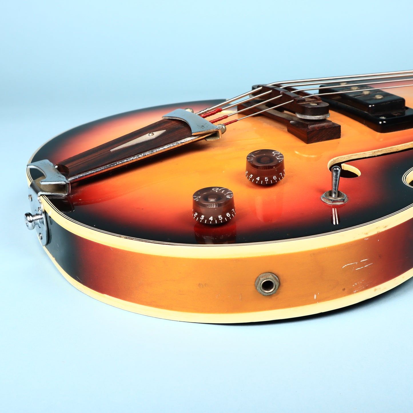 Univox Model 1920 Lectra Short-Scale Bass w/ case 1968 - Sunburst Violin Bass