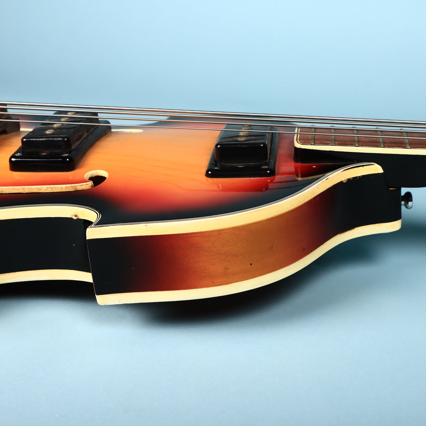 Univox Model 1920 Lectra Short-Scale Bass w/ case 1968 - Sunburst Violin Bass