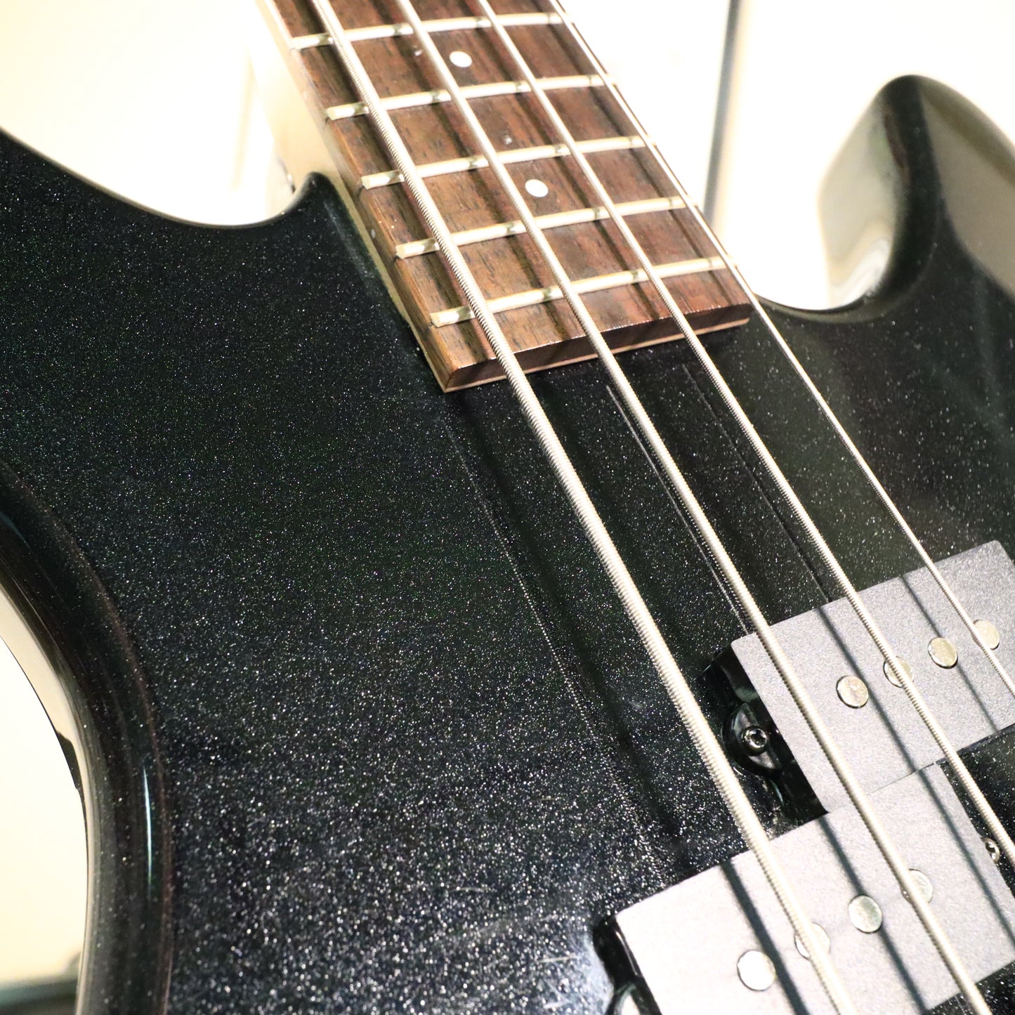 2006 Squier Bass Guitar Black MB4