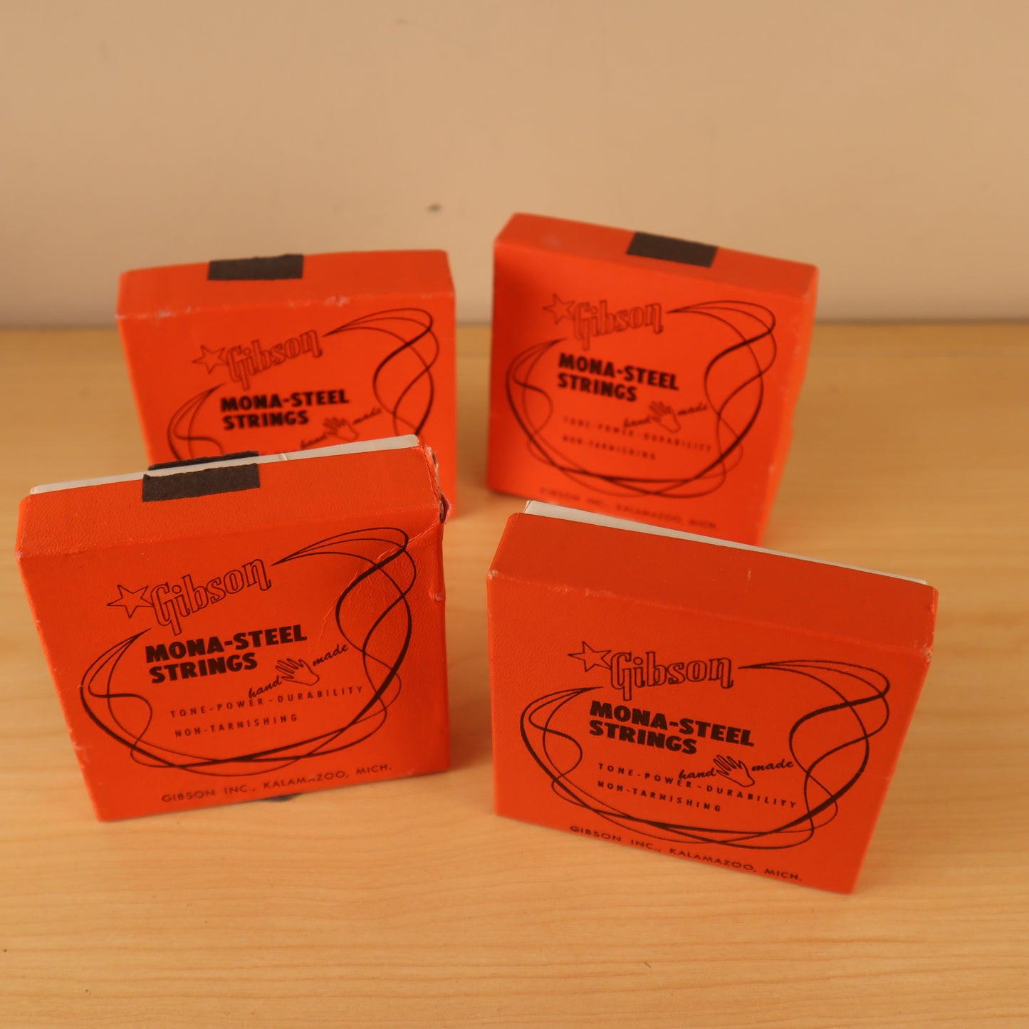 (4) Lot Gibson Mona-Steel String No. 140 Bronze Strings Case Candy