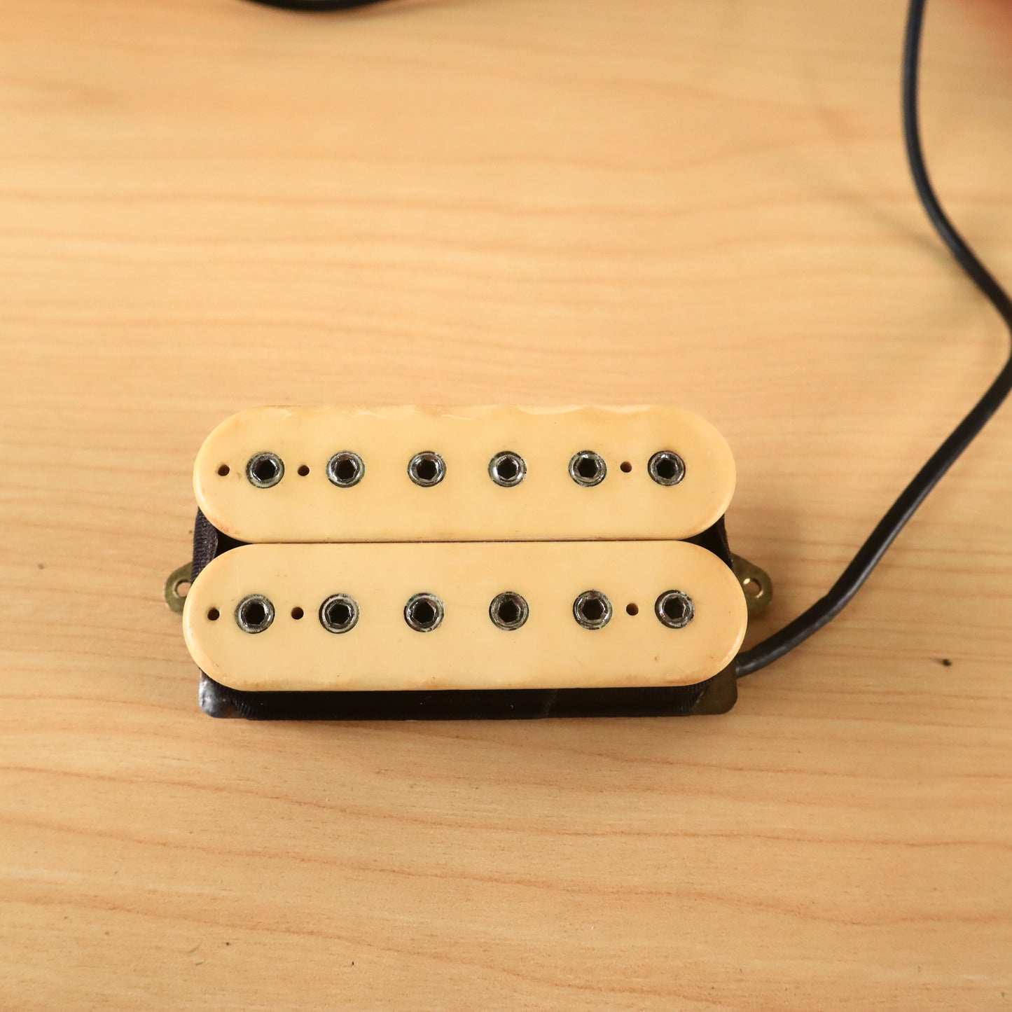 Vintage 1980's DiMarzio Super Distortion humbucker Guitar Pickup Cream 13.62ohms