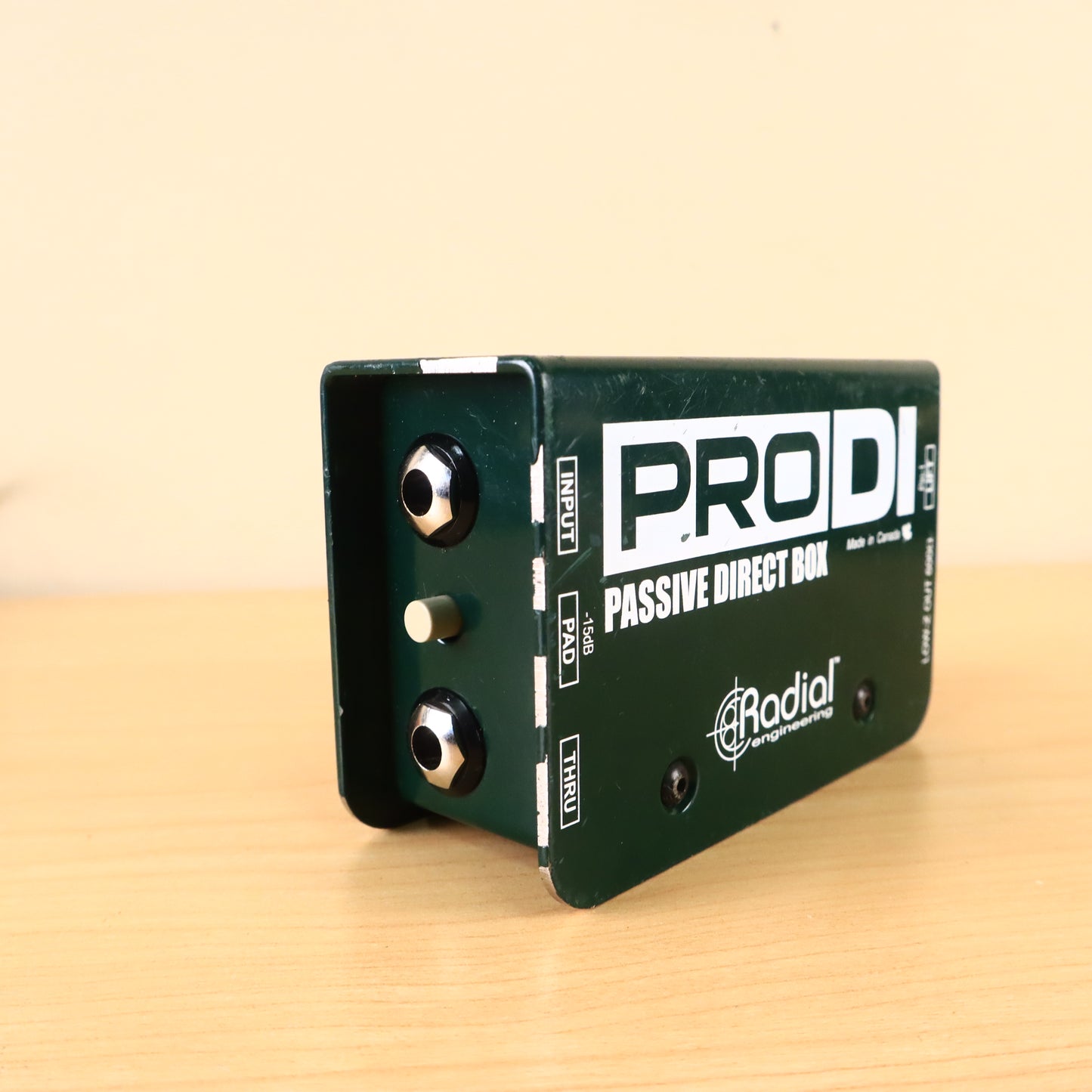 Radial Engineering ProDI Passive Direct Box Pro DI