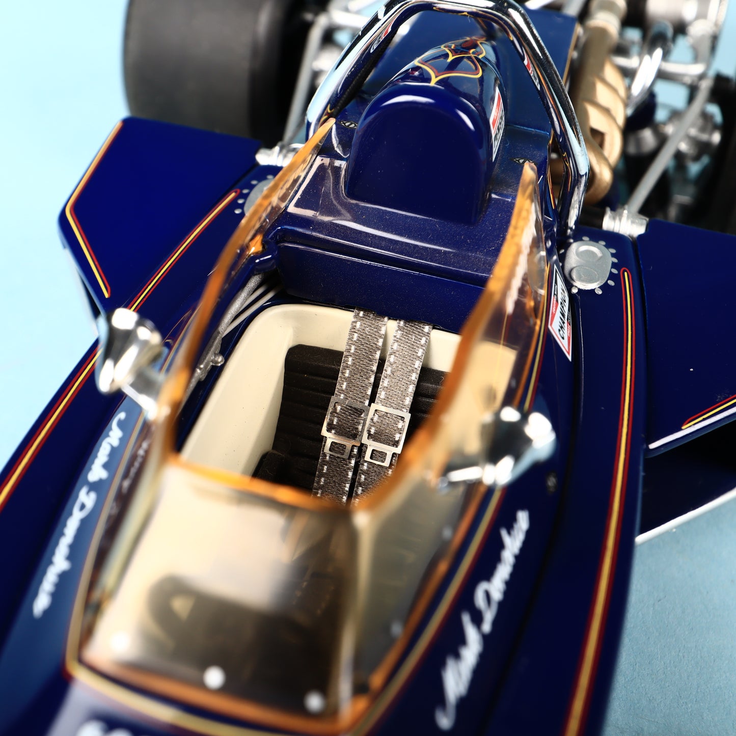 1/18 Carousel 1 Mark Donohue 1972 Sunoco Special McLaren #66 "INDY 500 WINNER"