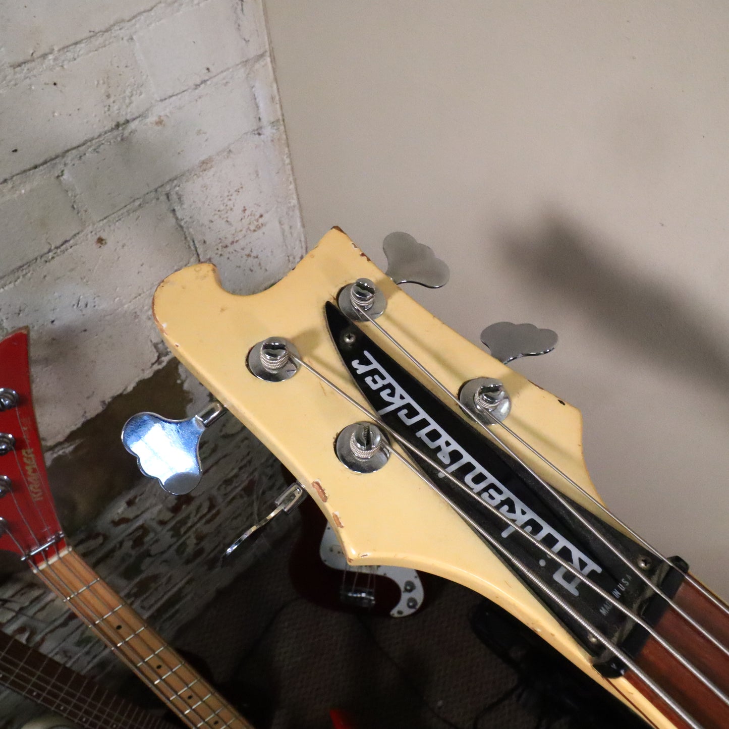 Rickenbacker 4001 Bass Guitar White 1974 Road Worn