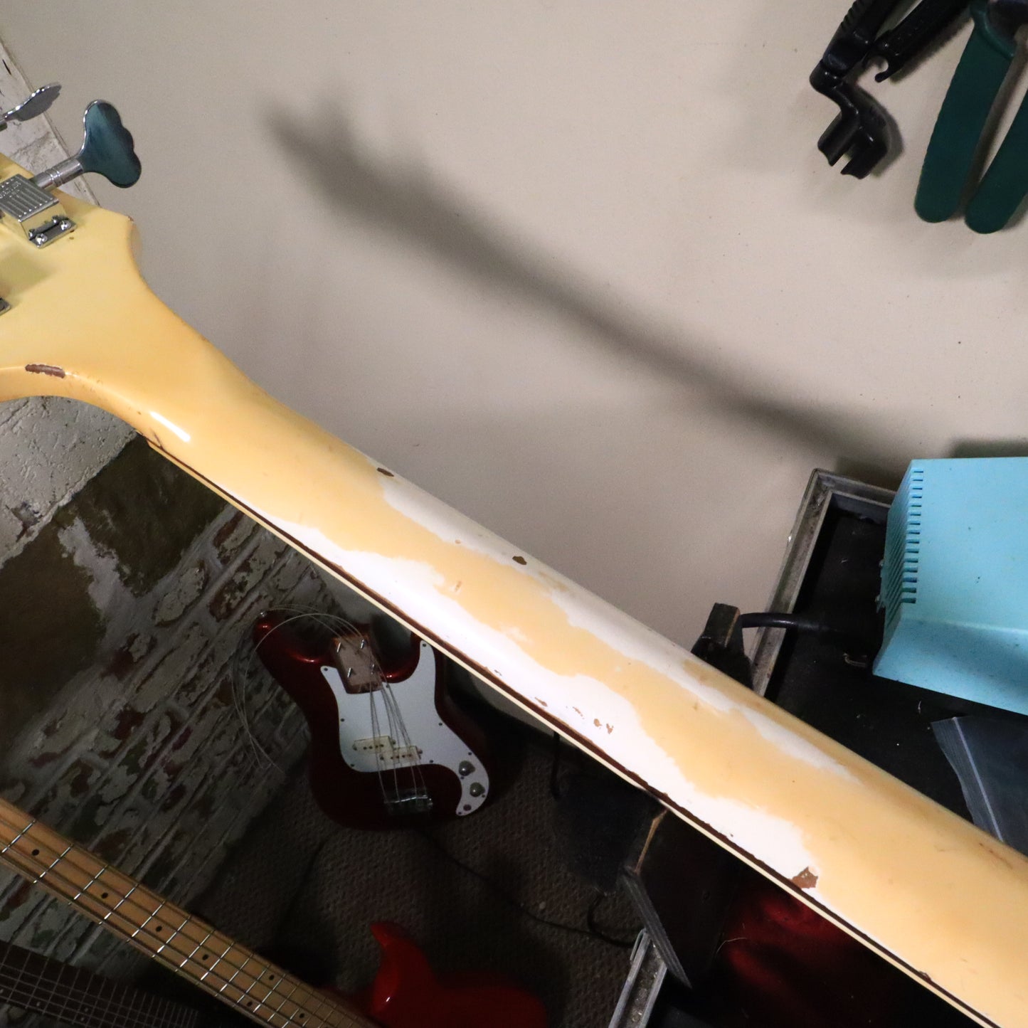 Rickenbacker 4001 Bass Guitar White 1974 Road Worn