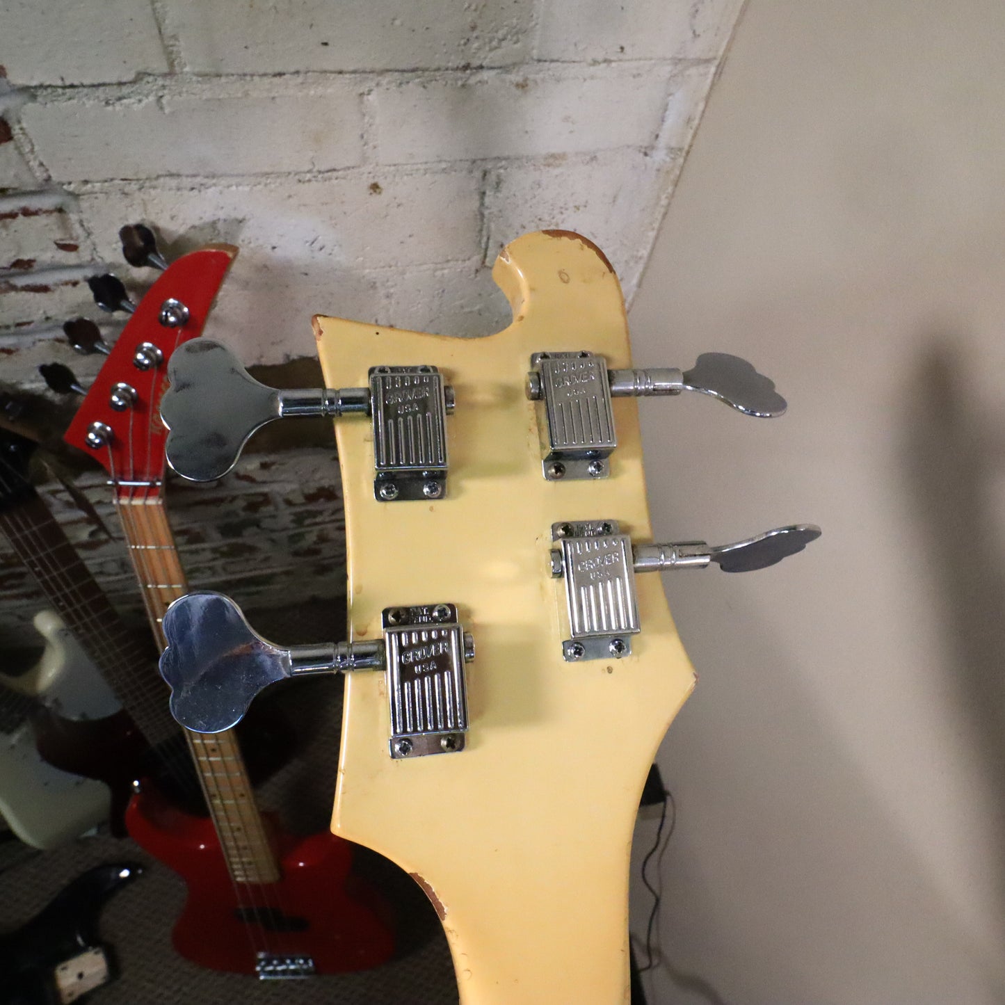 Rickenbacker 4001 Bass Guitar White 1974 Road Worn