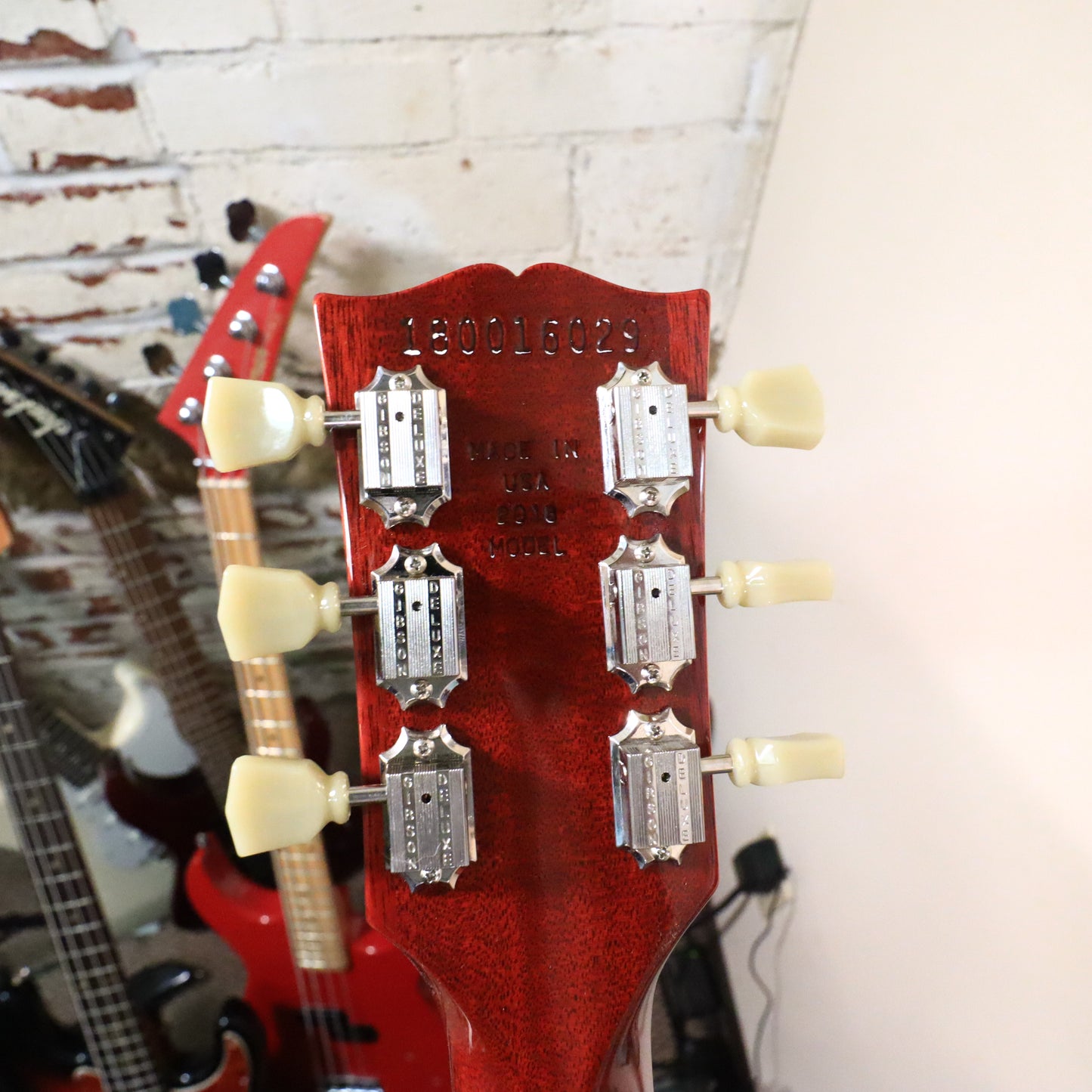2018 Gibson Les Paul Traditional Heritage Cherry Sunburst
