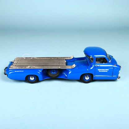 CMC 1:18 Mercedes-Benz Transporter 1954 Renntransporter Blue Wonder