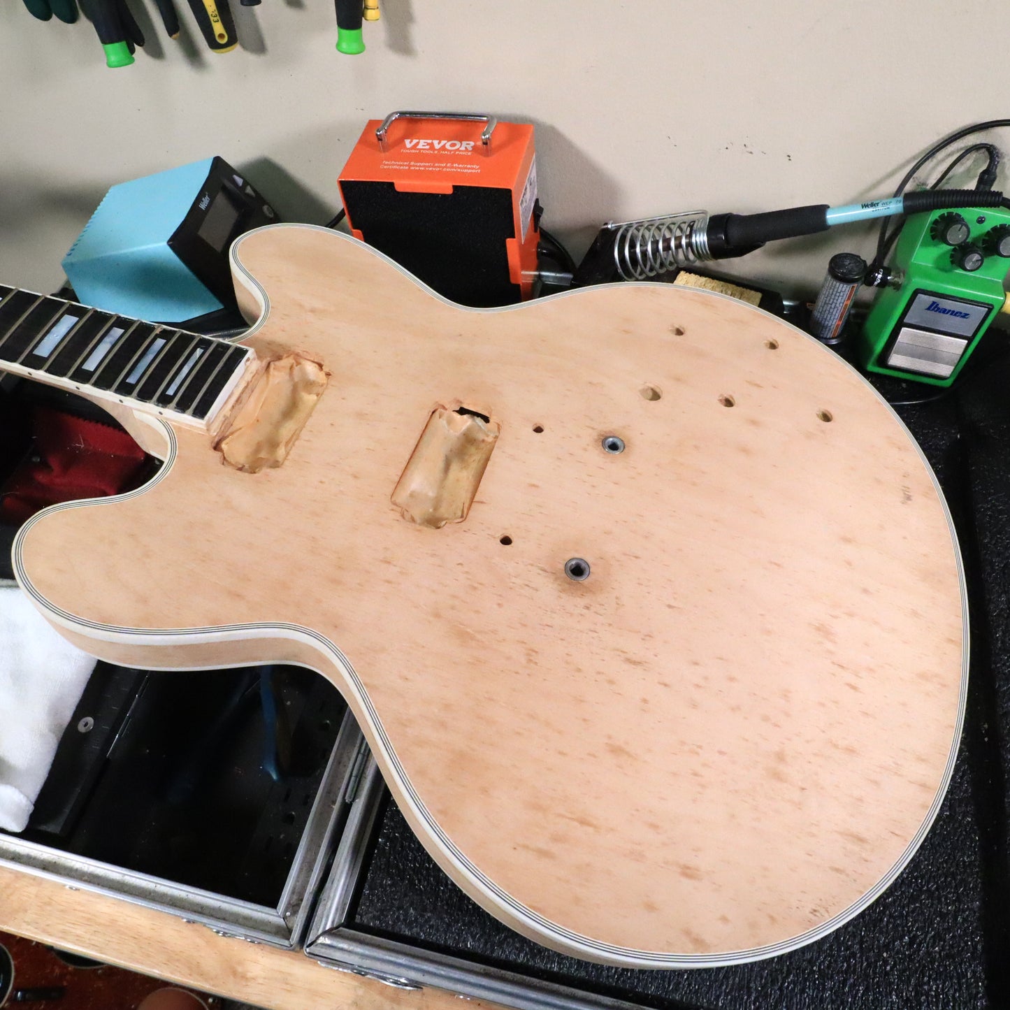 2001 Gibson Lucille B.B. King Factory Husk Project Never Assembled