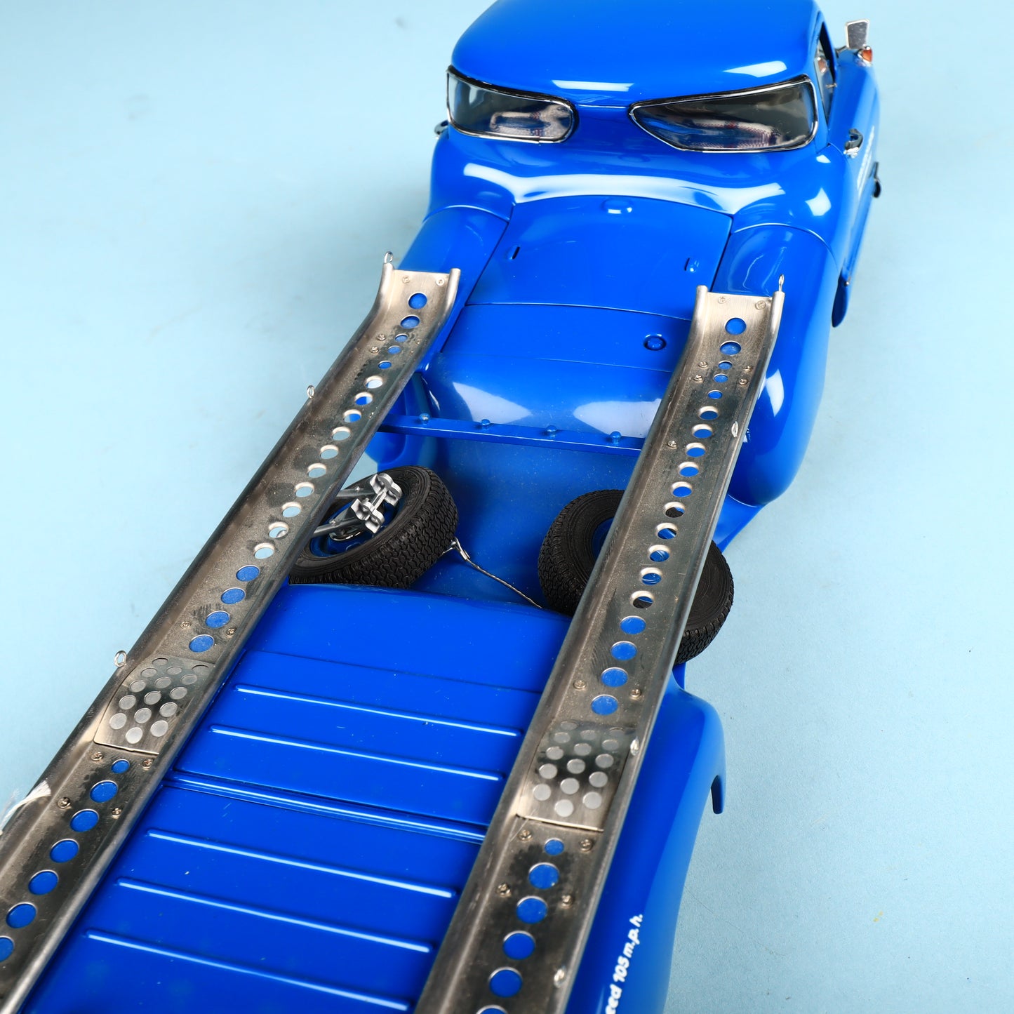 CMC 1:18 Mercedes-Benz Transporter 1954 Renntransporter Blue Wonder