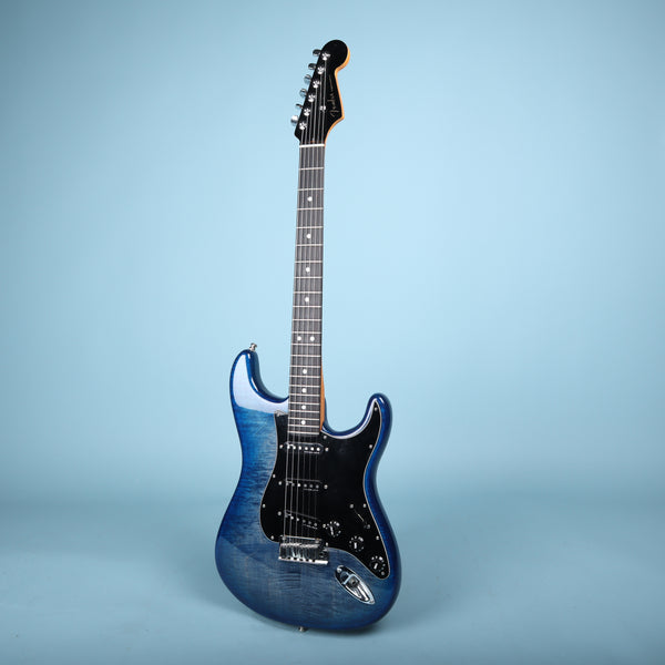 Fender American Ultra Stratocaster HSS w/Ebony Fretboard Denim Burst Blue