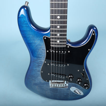 Fender American Ultra Stratocaster HSS w/Ebony Fretboard Denim Burst Blue
