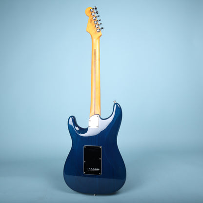Fender American Ultra Stratocaster HSS w/Ebony Fretboard Denim Burst Blue
