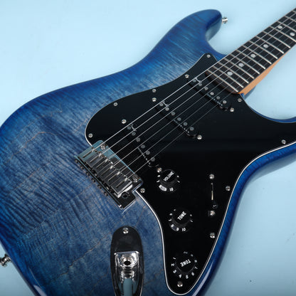 Fender American Ultra Stratocaster HSS w/Ebony Fretboard Denim Burst Blue