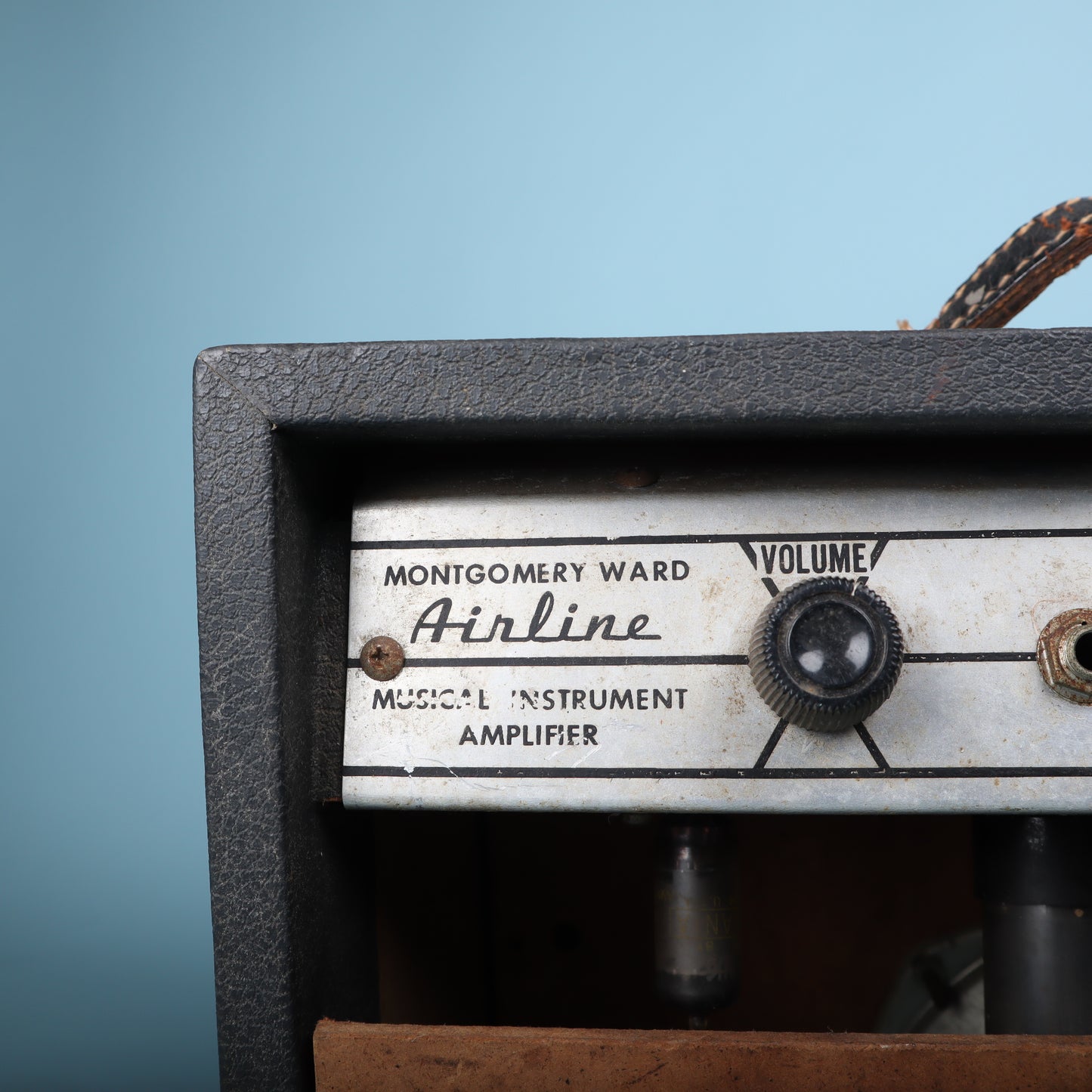 Vintage 1960s Montgomery Ward Airline Tube Amplifier Model 9002