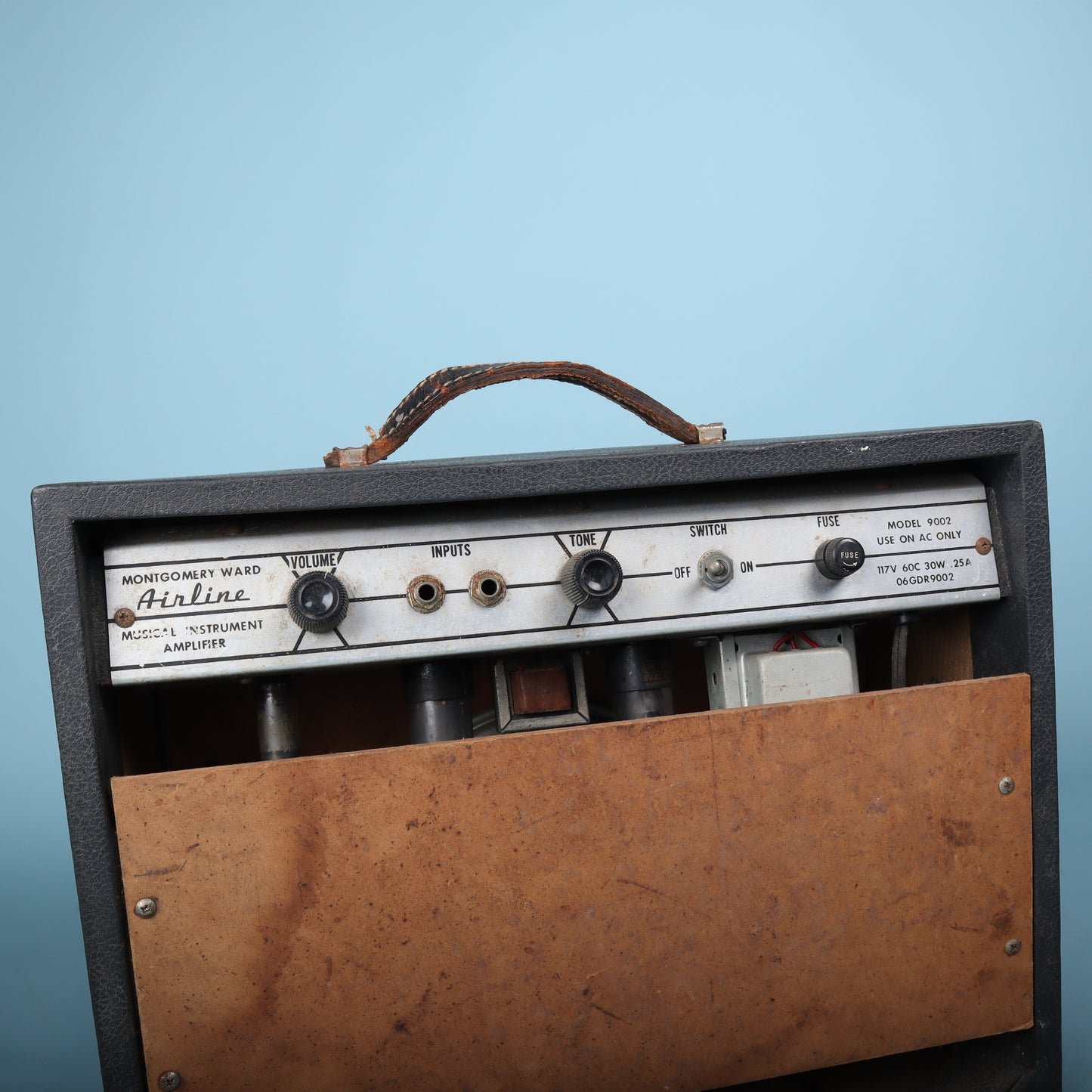 Vintage 1960s Montgomery Ward Airline Tube Amplifier Model 9002